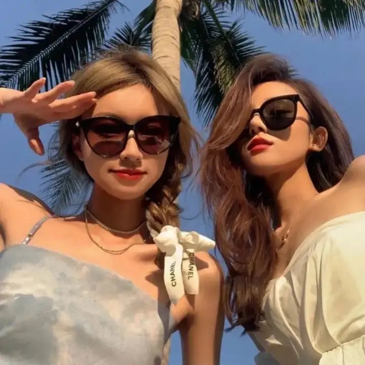对决疯暴 海报